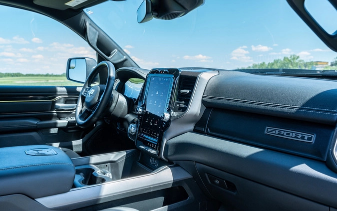 Dodge RAM cena 268000 przebieg: 18000, rok produkcji 2022 z Ropczyce małe 781